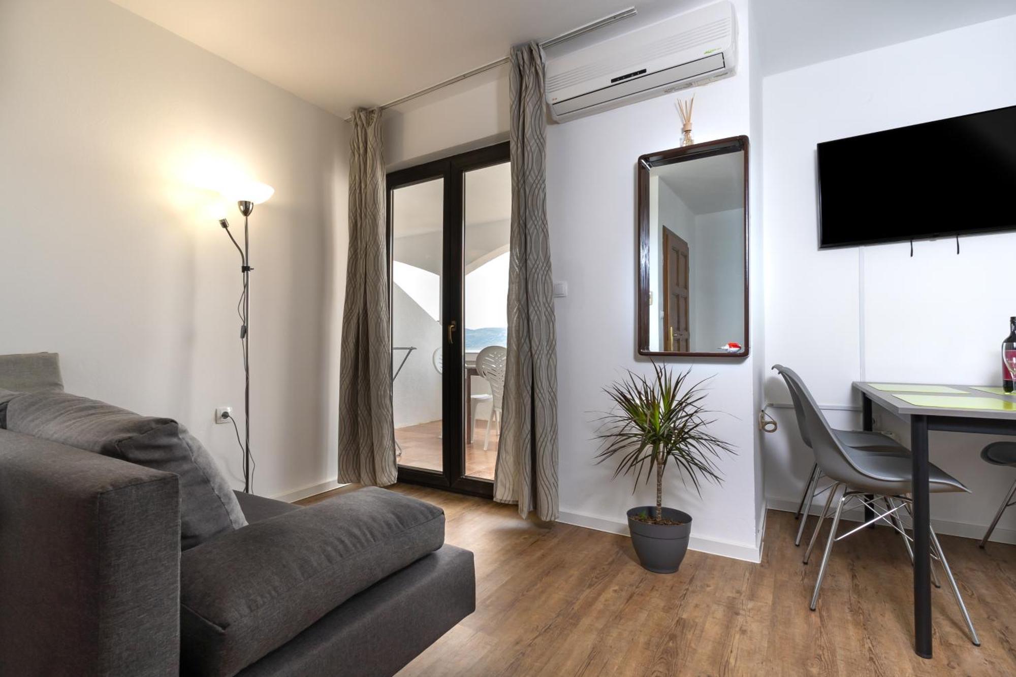 Apartments Dida Sime 스타리그라드 파클레니차 외부 사진