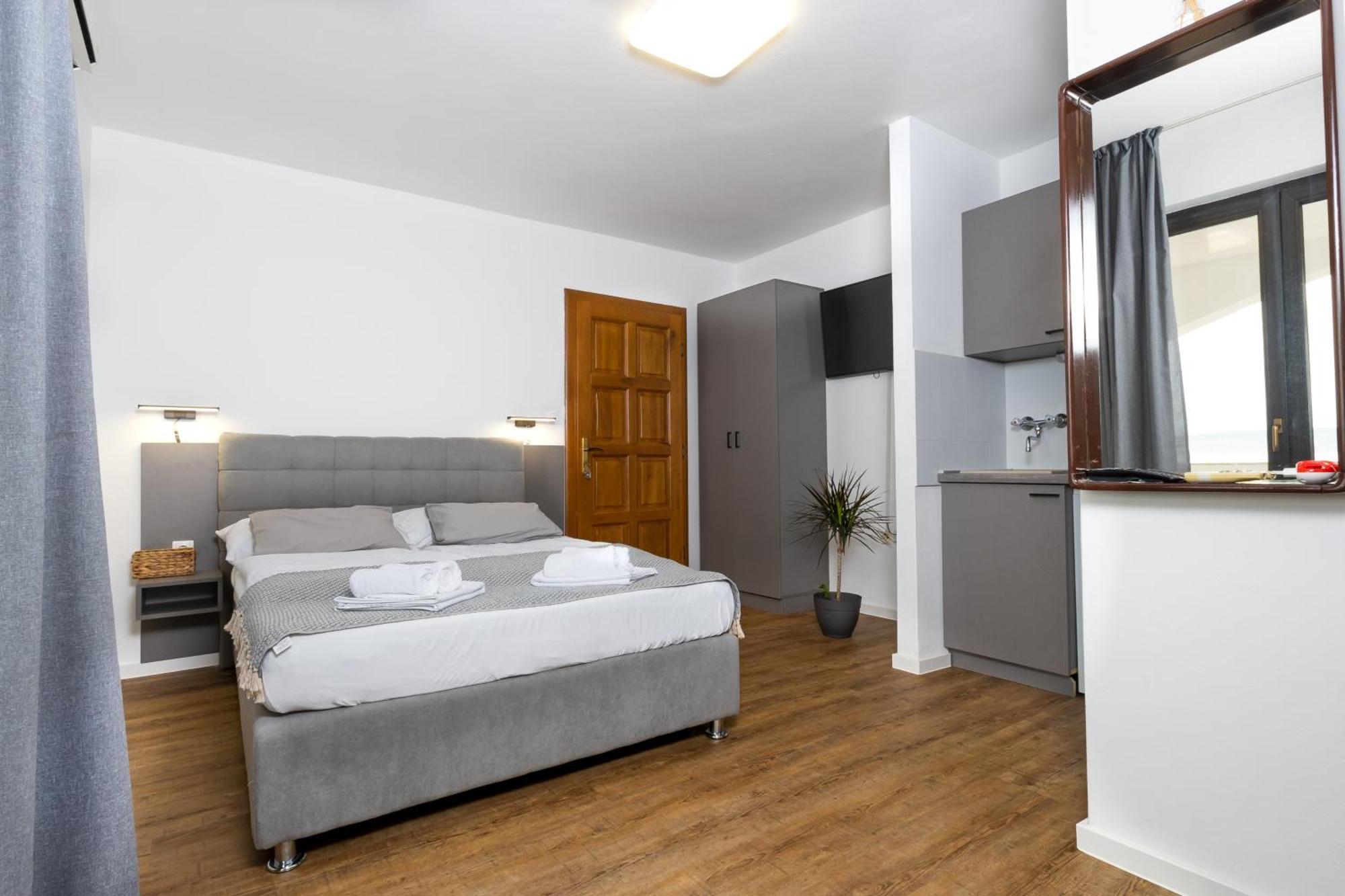 Apartments Dida Sime 스타리그라드 파클레니차 외부 사진