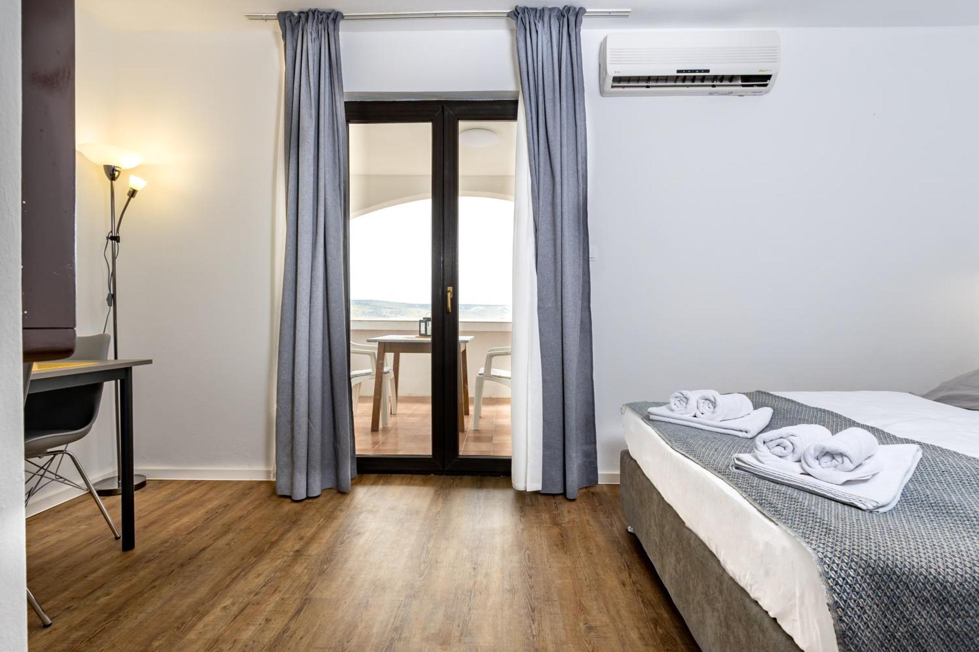 Apartments Dida Sime 스타리그라드 파클레니차 외부 사진