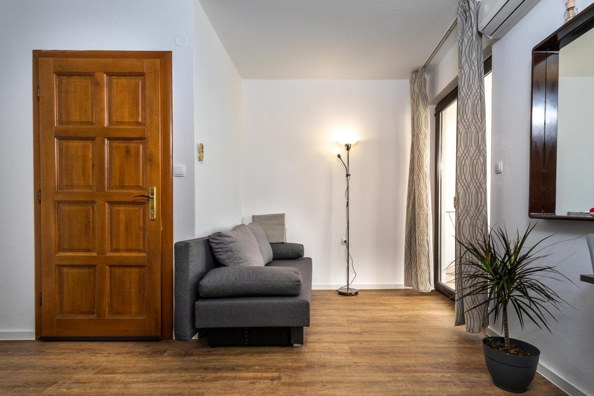 Apartments Dida Sime 스타리그라드 파클레니차 객실 사진